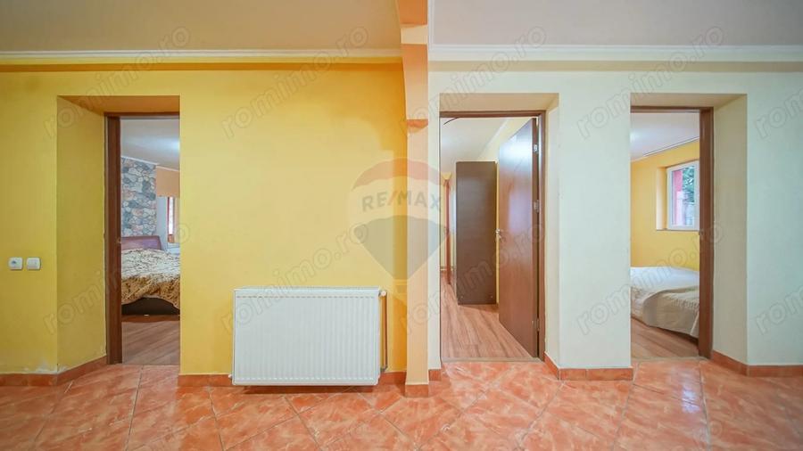 Casă cu 6 camere cu Teren 337 Mp în Central