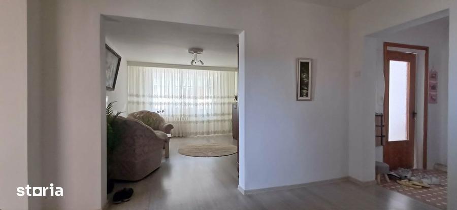 Apartament cu 4 camere în Central