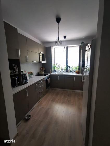 Casă cu 4 camere cu Teren 180 Mp în Central