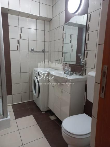 Apartament cu 2 camere decomandat, mobilat în Trocadero
