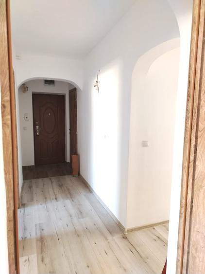 Apartament cu 3 camere decomandat în Porolissum