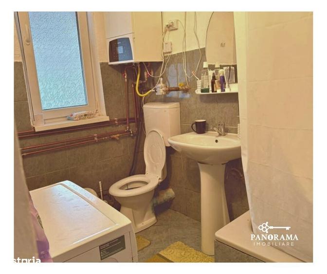 Casă cu 3 camere în Vânători