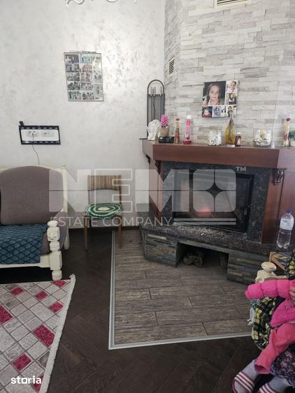 Casă cu 5 camere cu Teren 6000 Mp în Burla