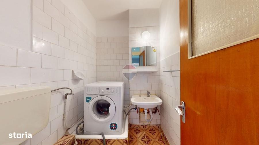 Apartament cu 4 camere în Răcădău