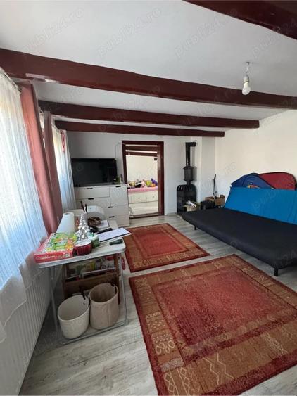Casă cu 2 camere cu Teren 480 Mp în Central