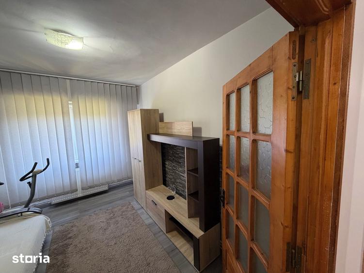 Inchiriez Apartament 3 camere, Faleza Nord zona Reyna | Proprietar - 13