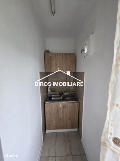 Garsonieră decomandată în Rovine