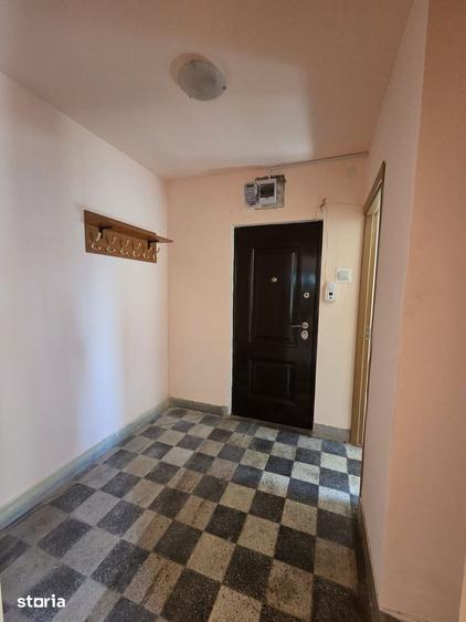 Apartament cu 2 camere semidecomandat în Podgoria
