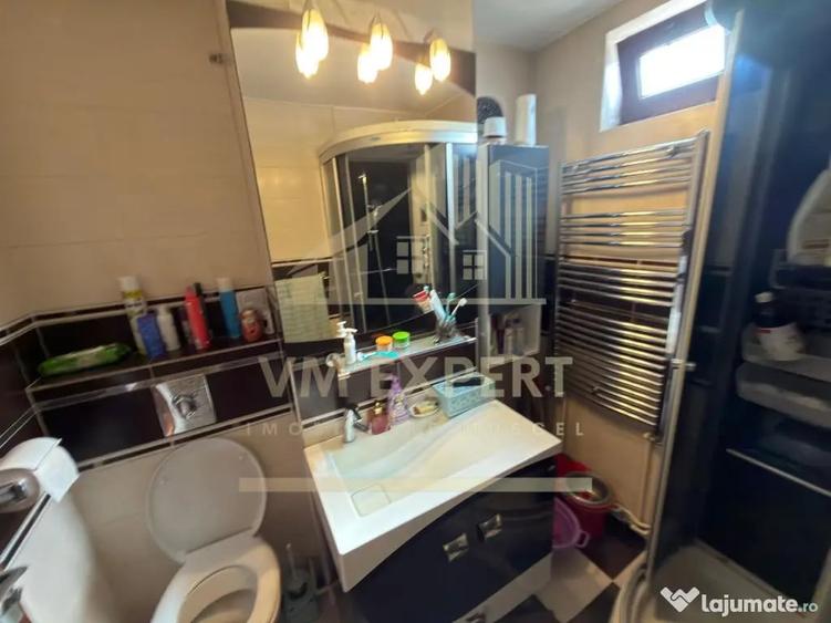 Apartament cu 3 camere decomandat în Sud
