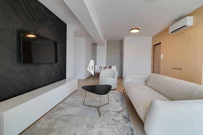Apartament cu 3 camere decomandat în Băneasa