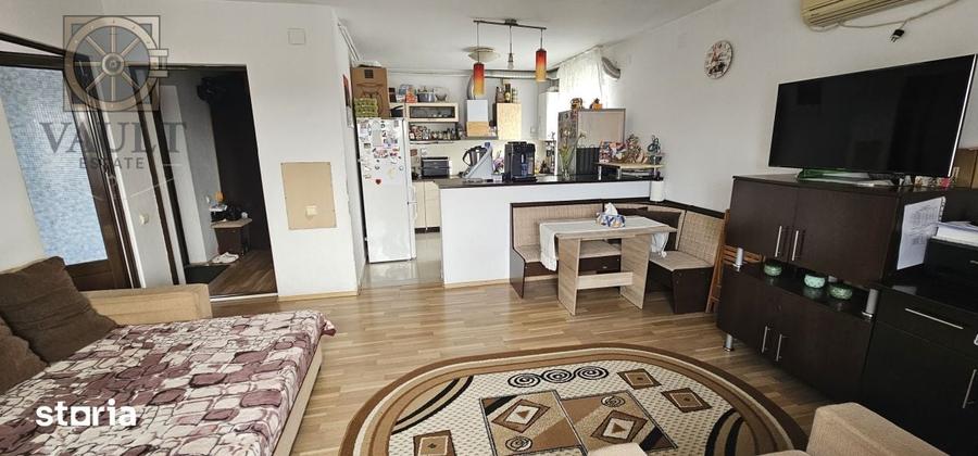 Apartament cu 3 camere semidecomandat în Dragomirești-Vale