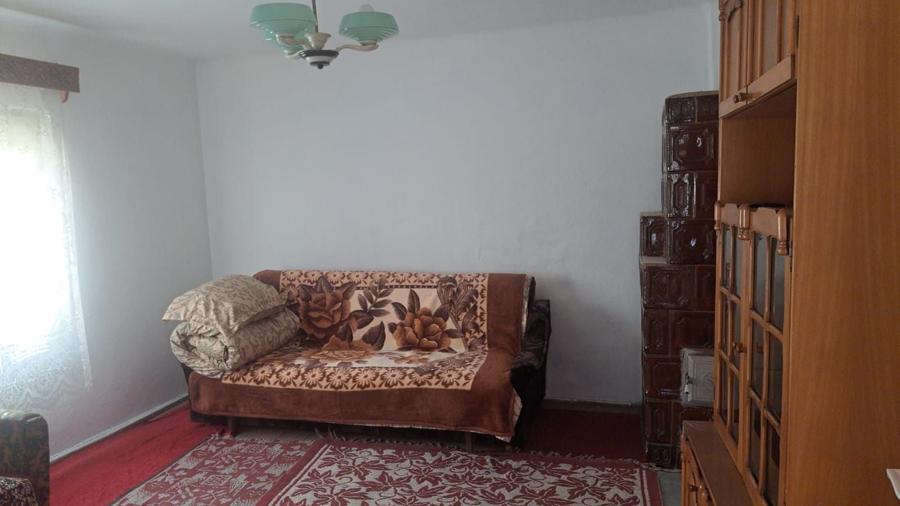 Casă cu 4 camere în Jiblea Nouă