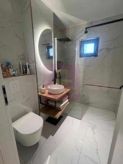 Apartament cu 4 camere decomandat în Morarilor