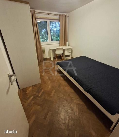 Apartament cu 3 camere semidecomandat în Drumul Taberei