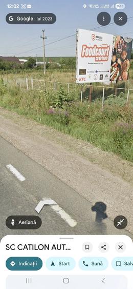 Teren de 3850 mp, în Est