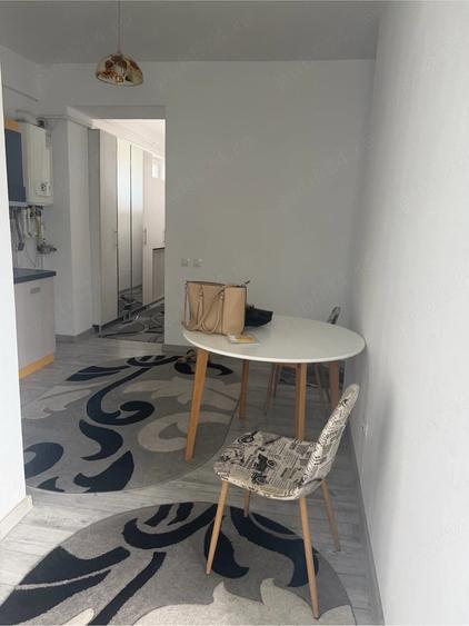 Apartament cu 2 camere decomandat în Exterior Vest