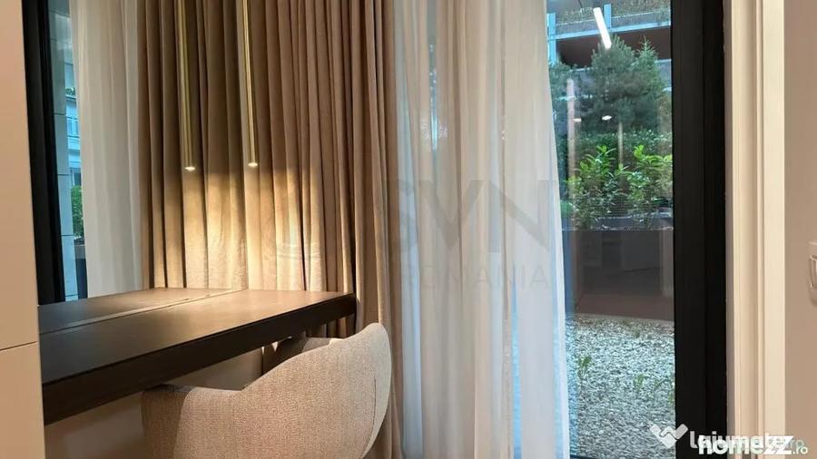 Apartament cu 4 camere decomandat în Aviatorilor