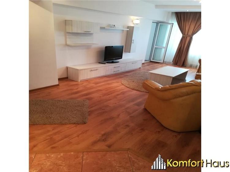 Apartament cu 3 camere decomandat în Ștefan cel Mare
