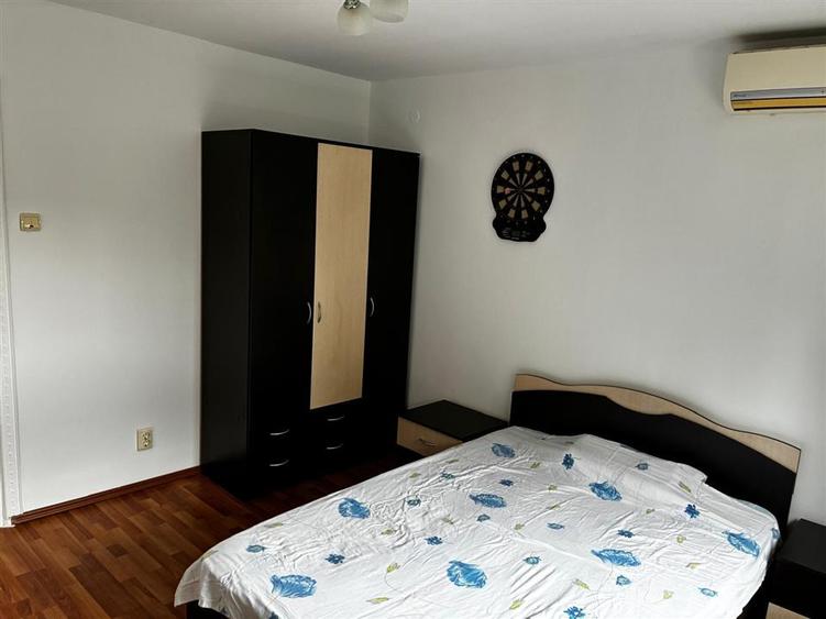 Apartament cu 3 camere decomandat în Mihai Bravu