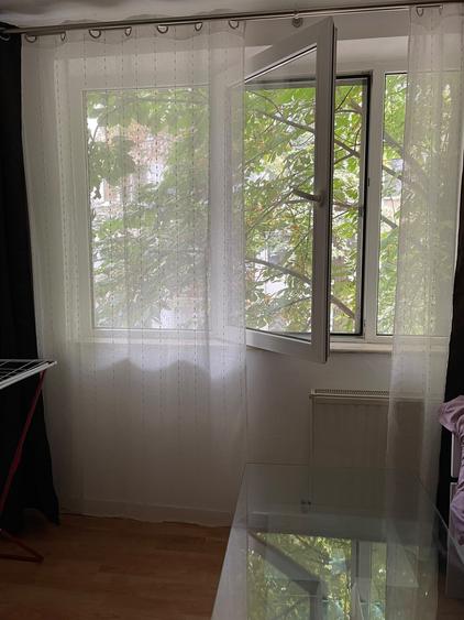 Apartament cu 2 camere decomandat în Politehnica