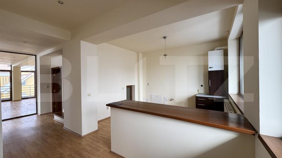 Apartament cu 4 camere decomandat în Brazda lui Novac