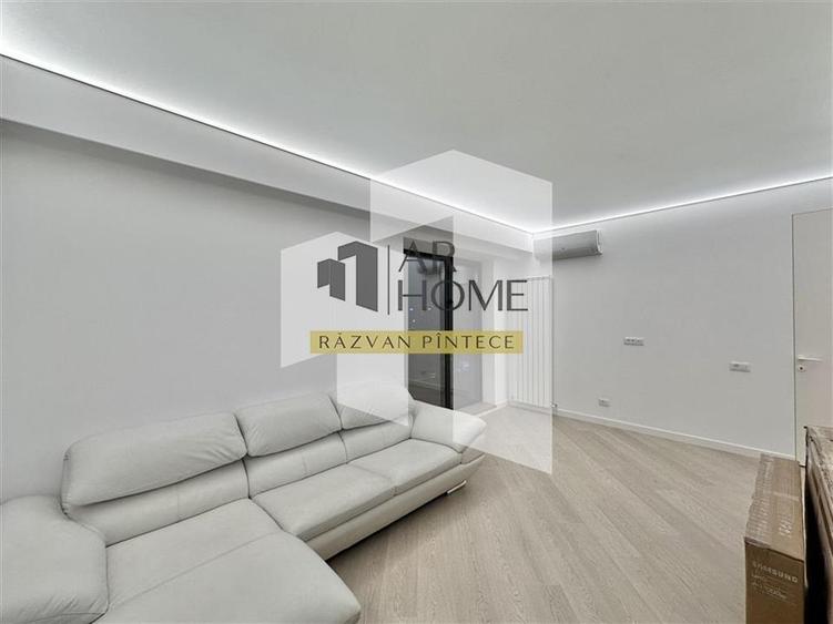 Apartament cu 3 camere decomandat în Pipera