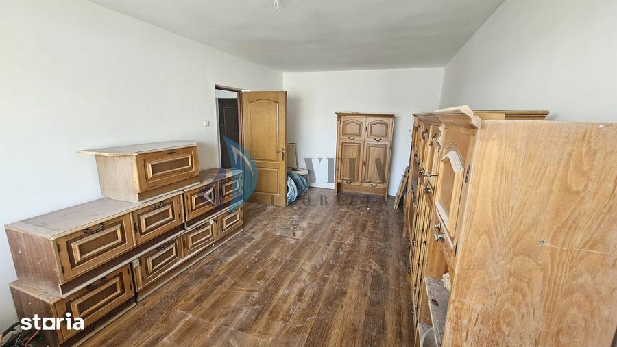 Apartament cu 3 camere decomandat în Tudor