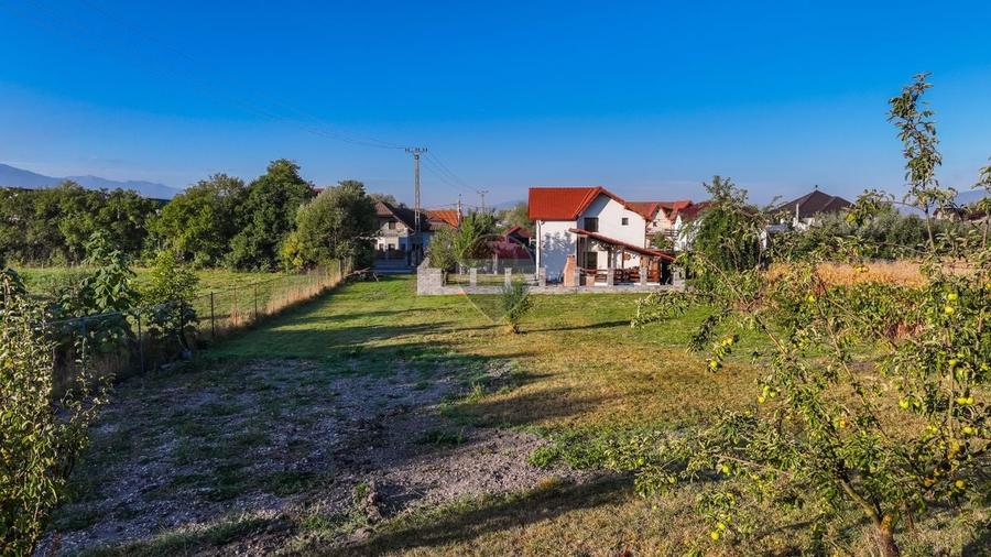 Teren Construcții intravilan de 1788 mp, în Sânpetru