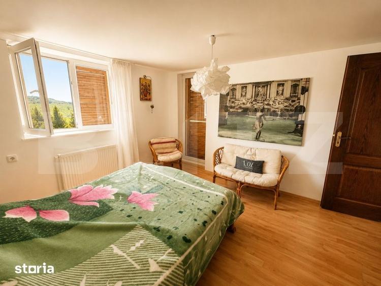 Casă cu 7 camere cu Teren 2717 Mp în Băișoara
