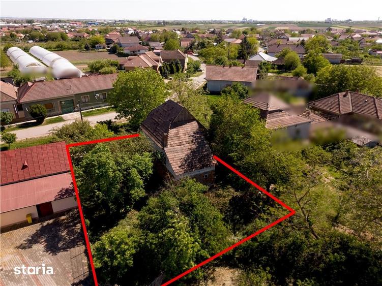 Casă cu 3 camere cu Teren 542 Mp în Borș