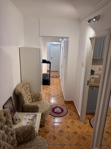 Apartament cu 4 camere decomandat în Tudor