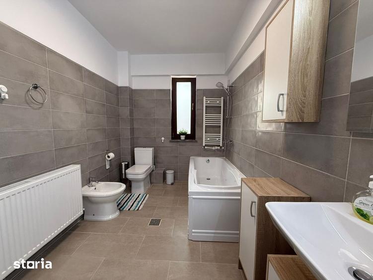 Casă cu 3 camere cu Teren 90 Mp în Bucium