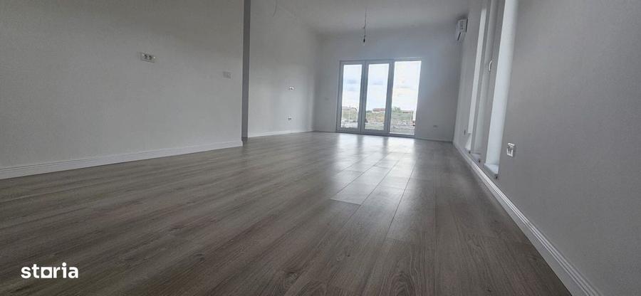 Apartament cu 4 camere în Săcălaz