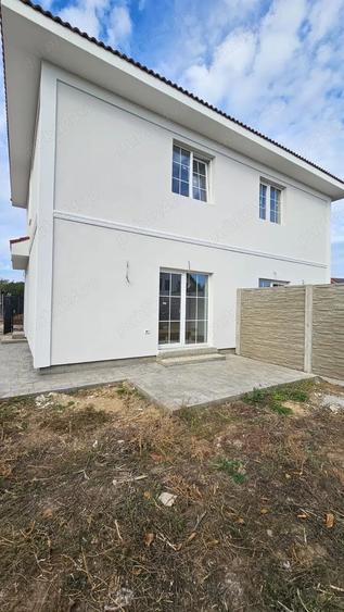 Casă cu 2 camere cu Teren 150 Mp în Sânandrei