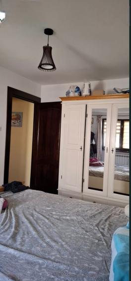 Apartament cu 3 camere decomandat în Lacul Tei