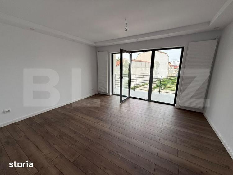 Casă cu 5 camere cu Teren 642 Mp în Pictor Rosenthal