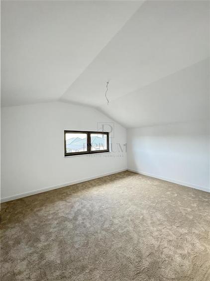 Casă individuală cu 5 camere cu Teren 460 Mp în Giroc