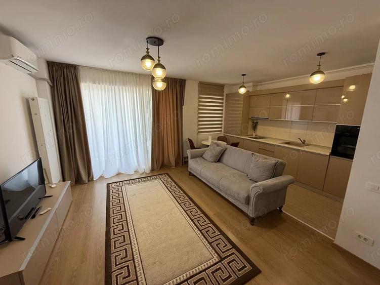 Apartament cu 2 camere semidecomandat, mobilat în Tomis Plus