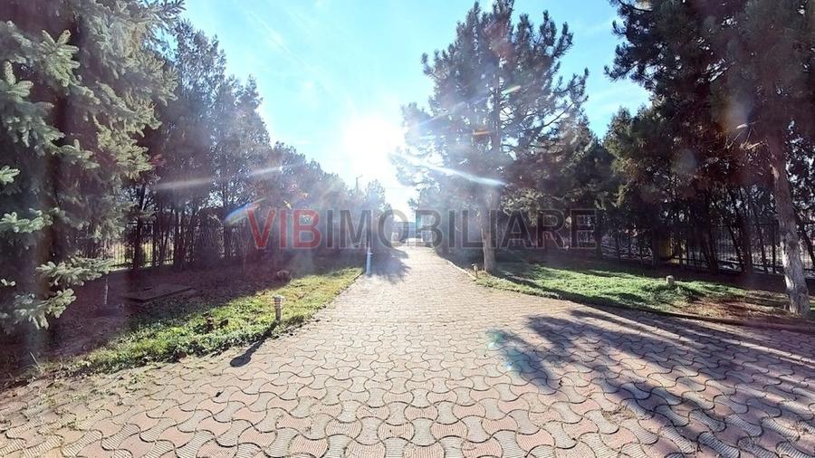 Casă cu 5 camere cu Piscina în Dămăroaia