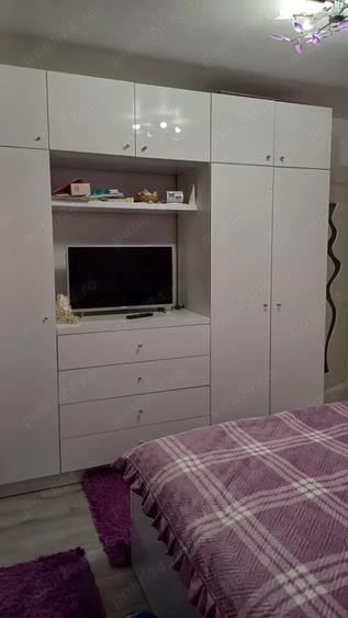 Apartament cu 3 camere decomandat în Caransebeș