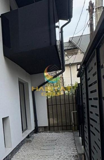 Casă cu 5 camere cu Teren 175 Mp în Tineretului
