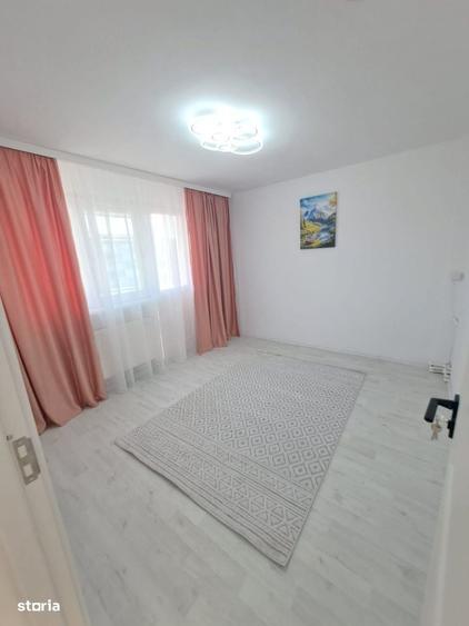 Apartament cu 2 camere semidecomandat în Calea Galați