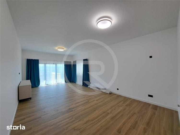 Casă cu 5 camere cu Teren 250 Mp în Iris