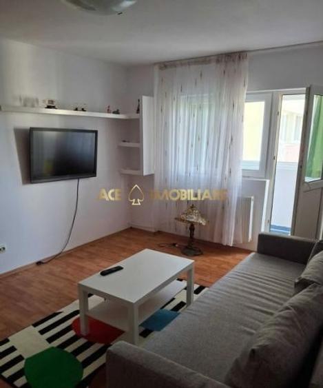 Apartament cu 2 camere semidecomandat, mobilat în Iancului