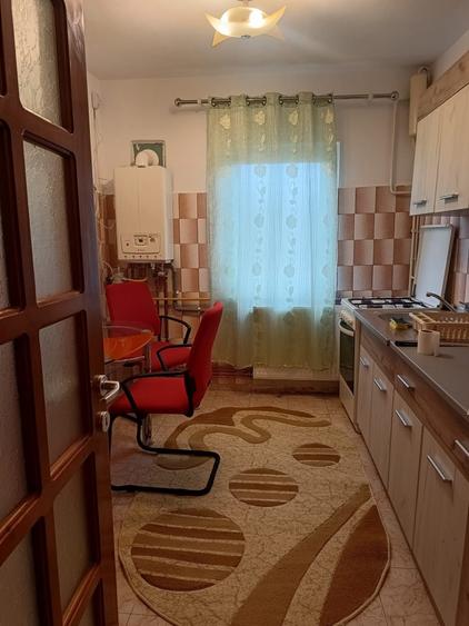 Apartament cu 2 camere decomandat în Traian