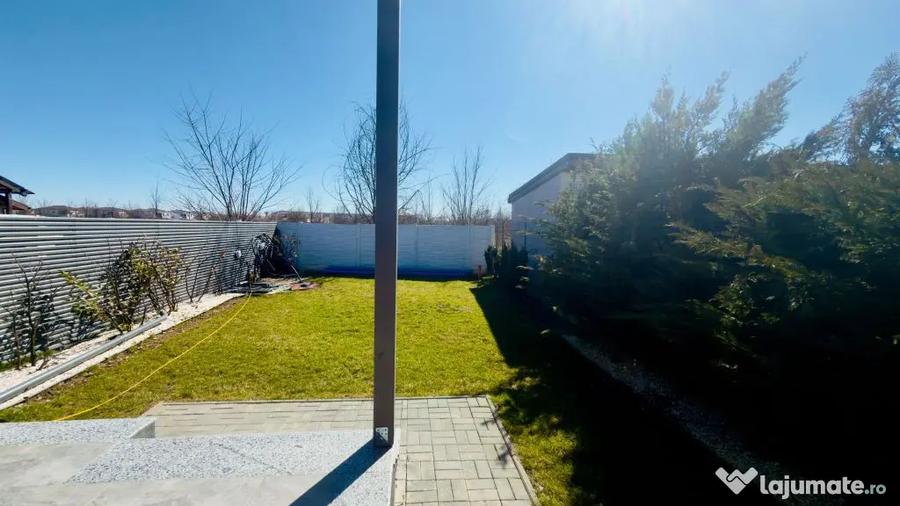 Casă cu 4 camere cu Teren 300 Mp în Odăi