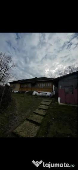 Casă cu 3 camere în Brabova