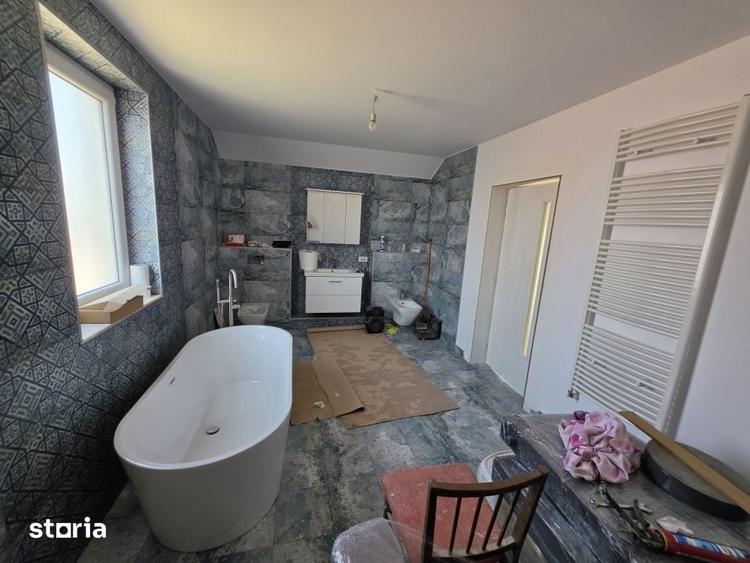 Casă cu 3 camere cu Teren 252 Mp în Valu lui Traian