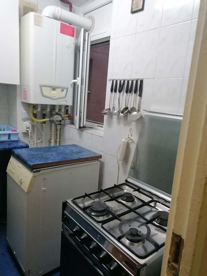 Inchiriez apartament 2 camere - 4