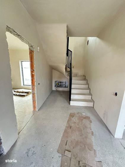 Casă cu 4 camere în Dârvari